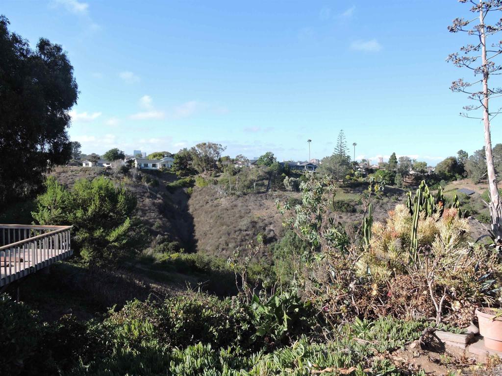 2732 Gobat Property Photo 57