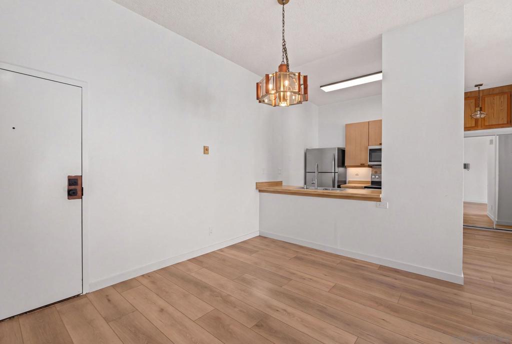 8328 Regents 2b Property Photo 19