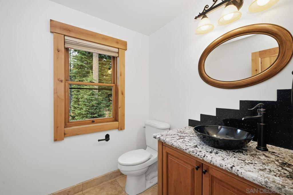 16225 Pine Ct Property Photo 15