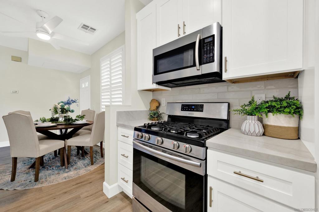 10864 Sabre Hill Dr 257 Property Photo 8