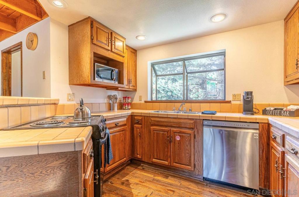 4710 Minaret Rd #9 Property Photo 10