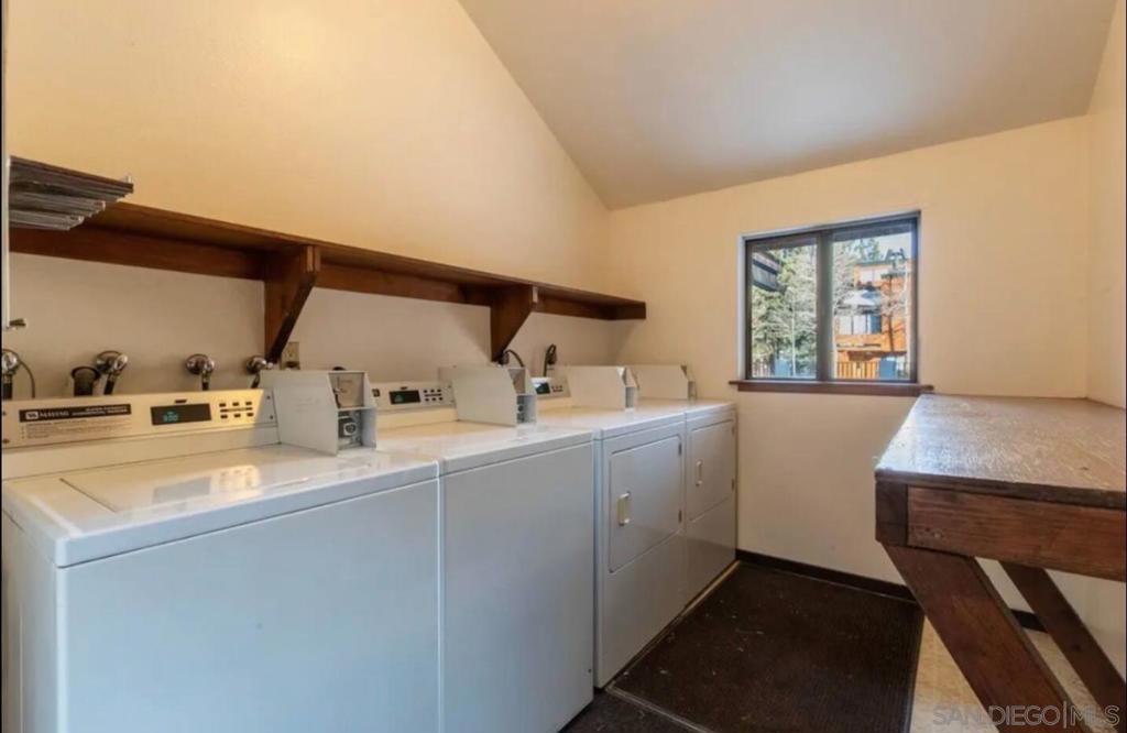 4710 Minaret Rd #9 Property Photo 56