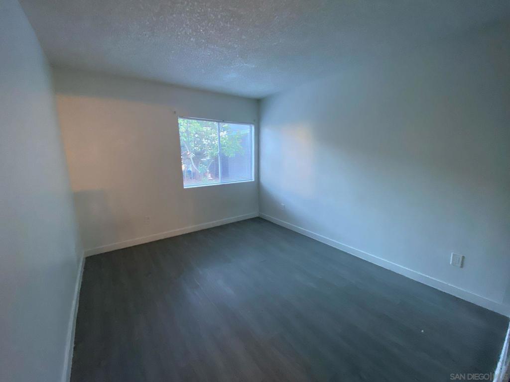 702 R Ave Property Photo 6