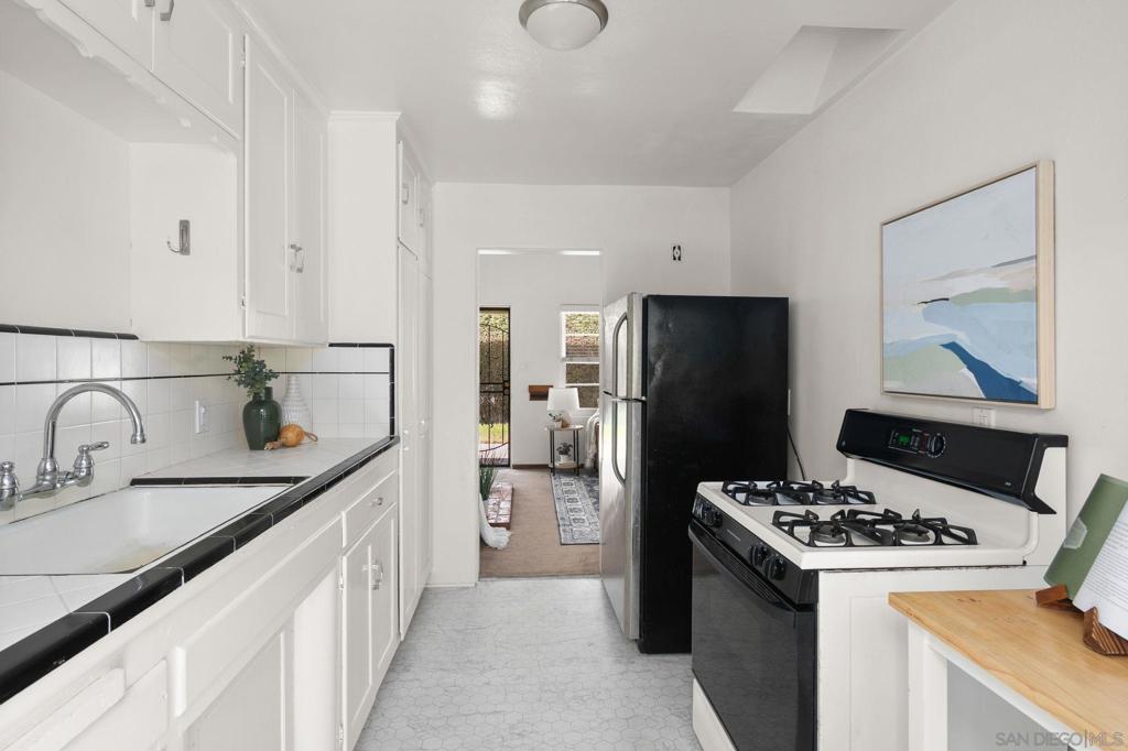 827 829 Law Property Photo 8