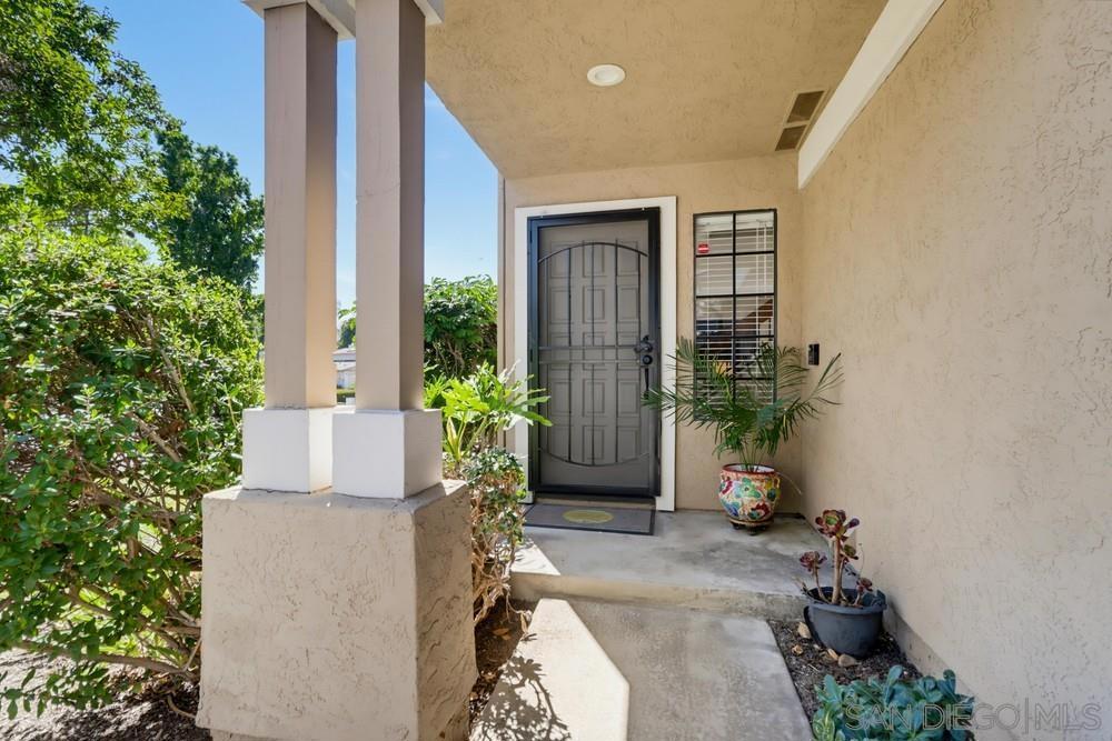 8391 Suntree Pl Property Photo 2
