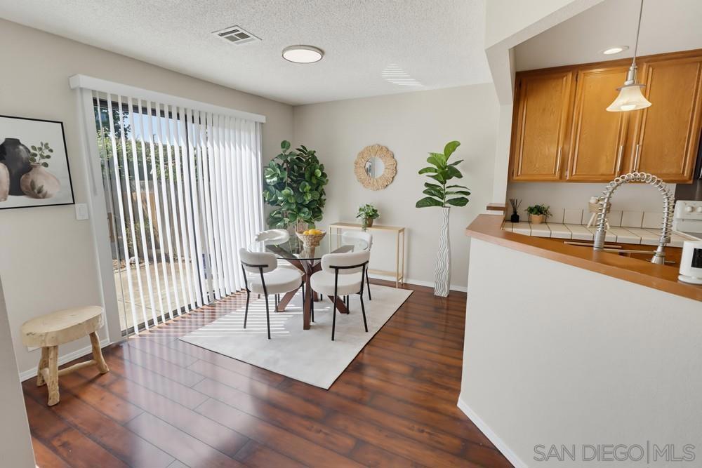 8391 Suntree Pl Property Photo 5