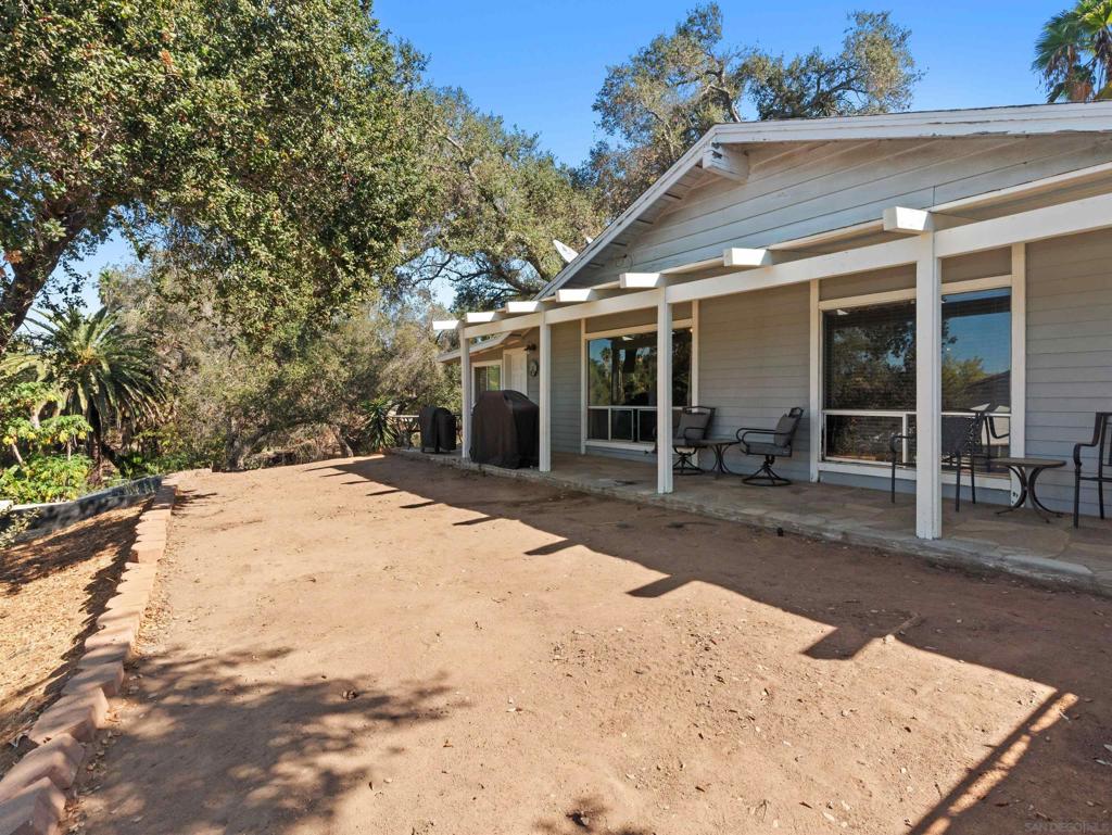 749 De Luz Property Photo 28