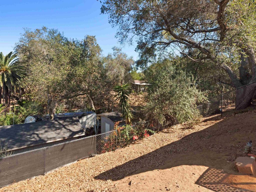 749 De Luz Property Photo 32
