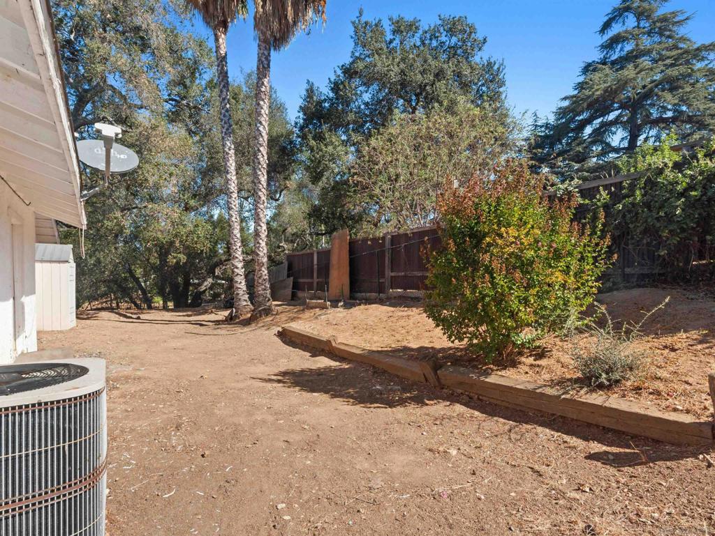 749 De Luz Property Photo 33