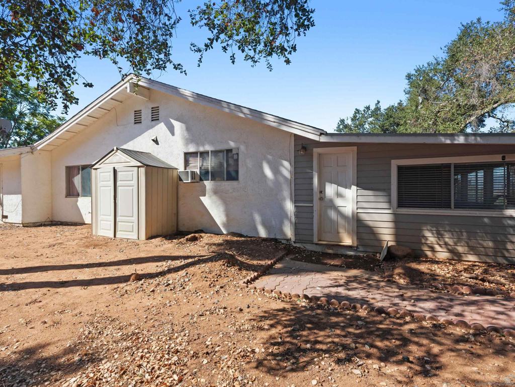 749 De Luz Property Photo 35