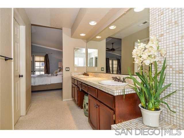 3805 Violet Glen Property Photo 11