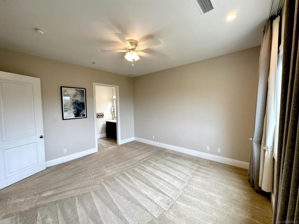 260024683SD Property Photo 40