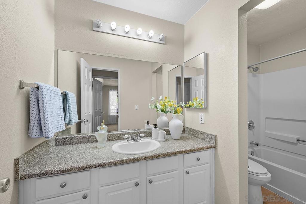 3550 Lebon Dr 6227 Property Photo 14