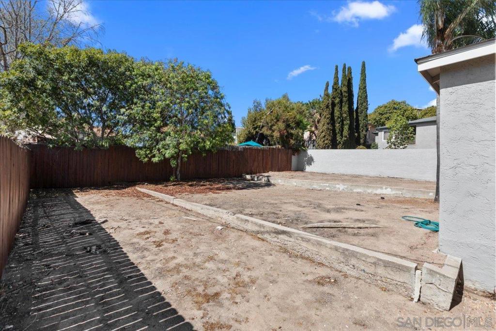4394 Pomona Ave Property Photo 32