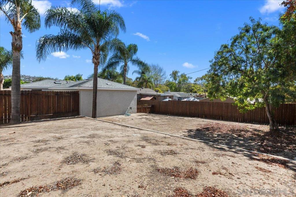 4394 Pomona Ave Property Photo 34