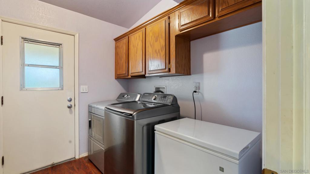 2075 Boulder Oaks Rd. Property Photo 12