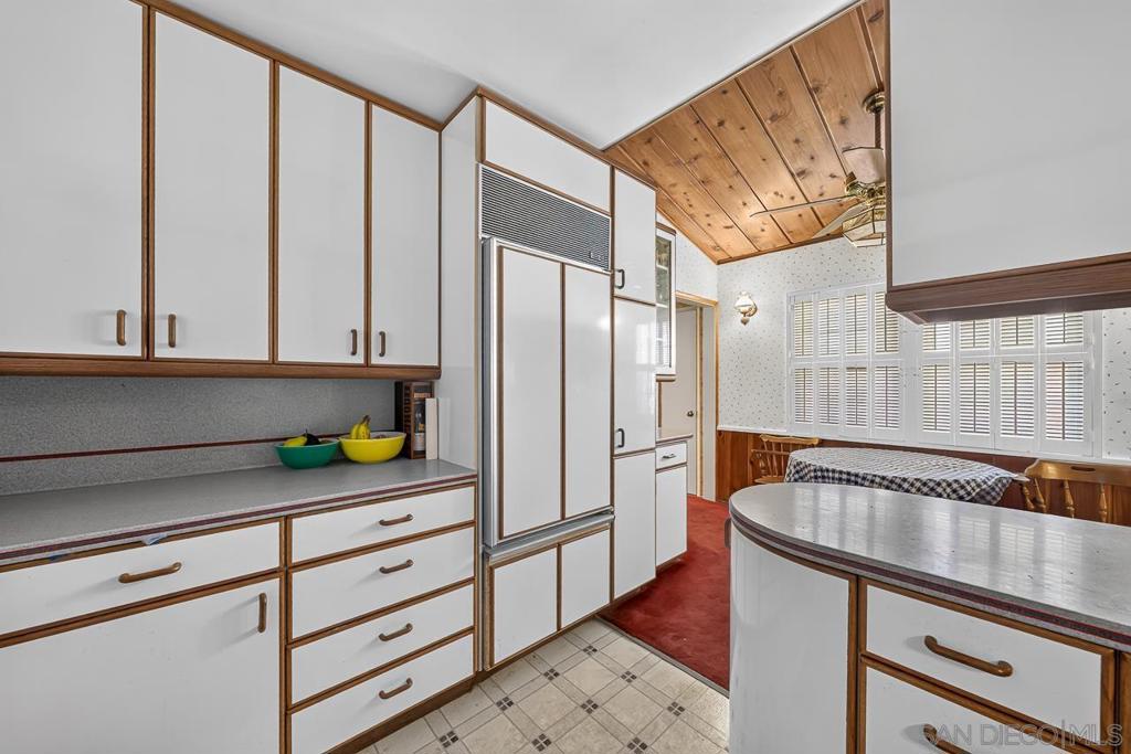 882 Archer St. Property Photo 11