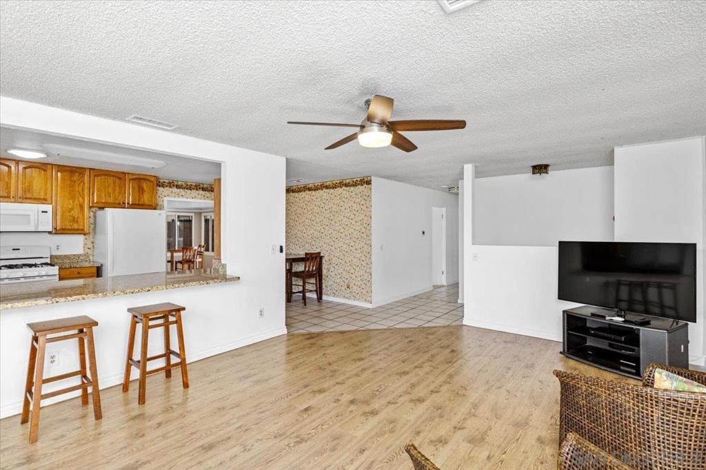 465 Highland Place Property Photo 6