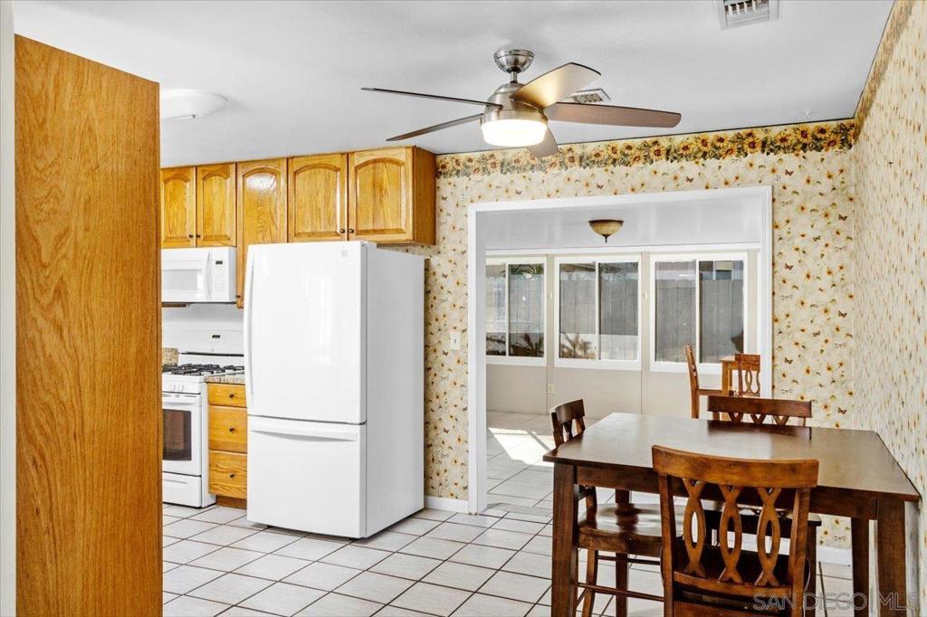 465 Highland Place Property Photo 10