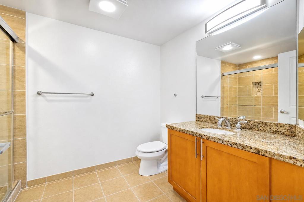 253 10th Ave 1305 Property Photo 14