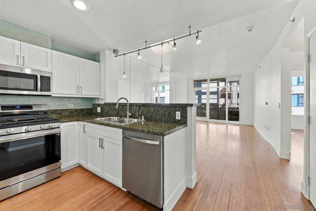 530 K St 401 Property Photo 1