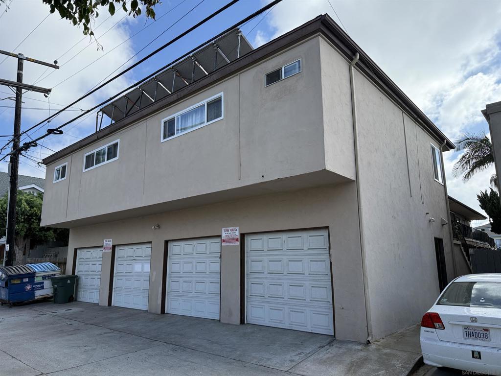 4826 Santa Cruz Ave Property Photo 5