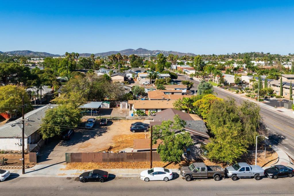 561 E Mission Property Photo 5