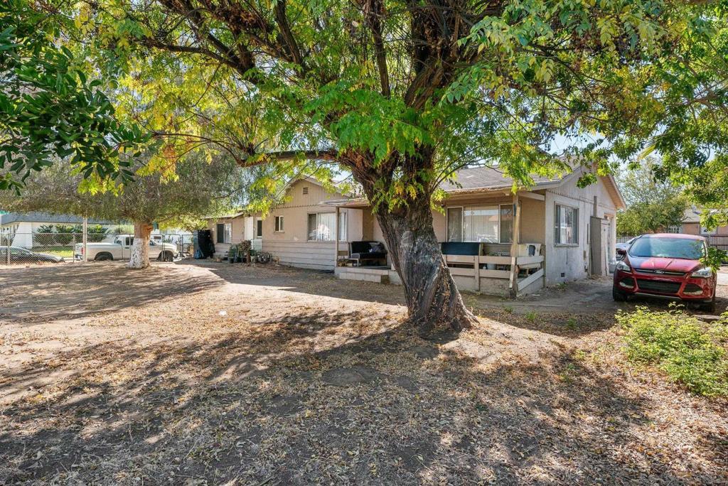 561 E Mission Property Photo 7