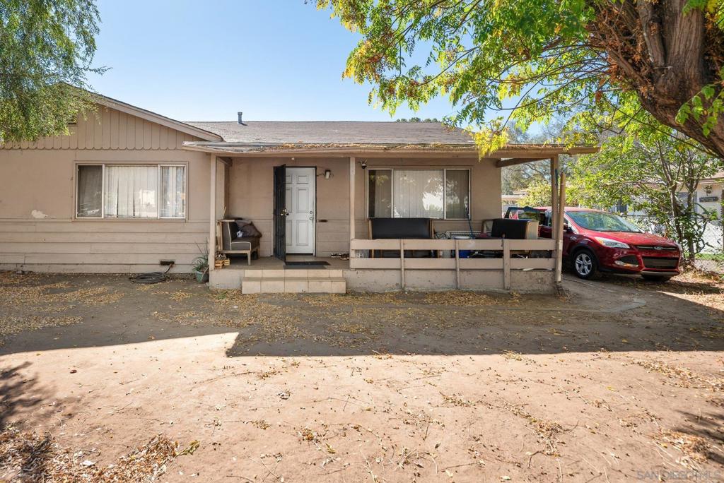 561 E Mission Property Photo 8