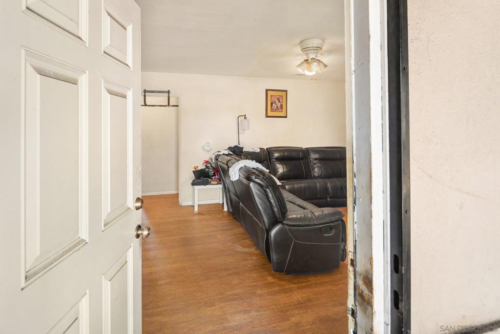 561 E Mission Property Photo 9
