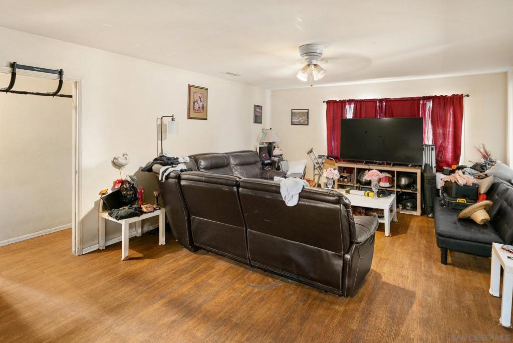 561 E Mission Property Photo 10