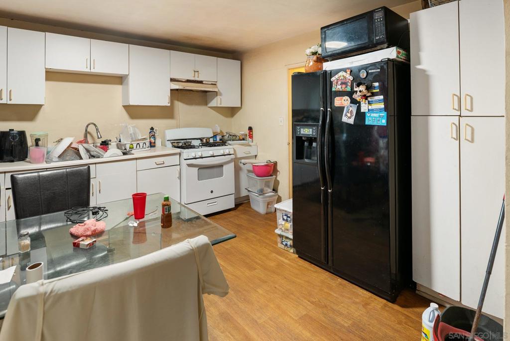 561 E Mission Property Photo 15