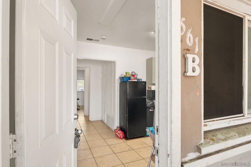 561 E Mission Property Photo 22