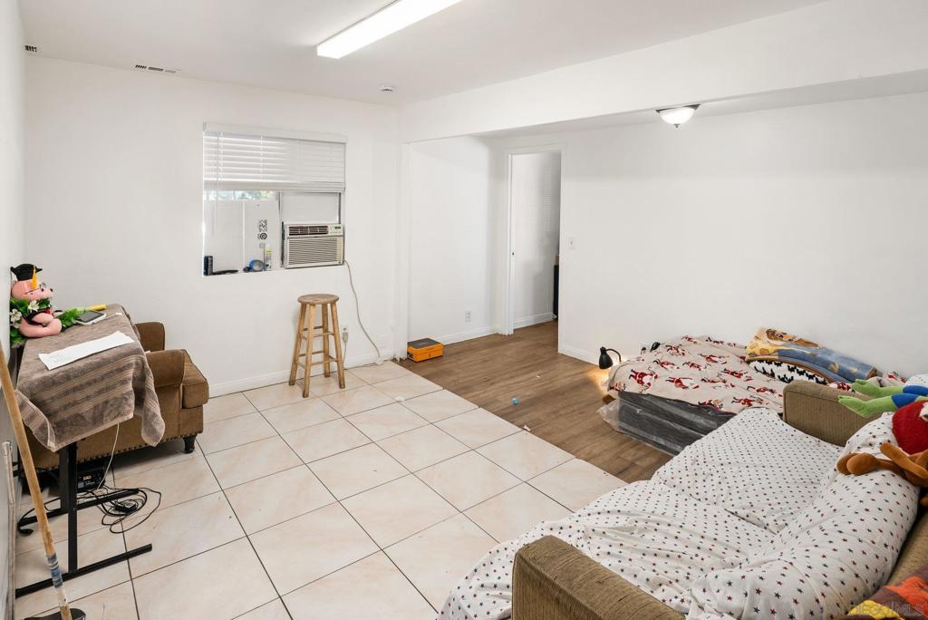 561 E Mission Property Photo 26