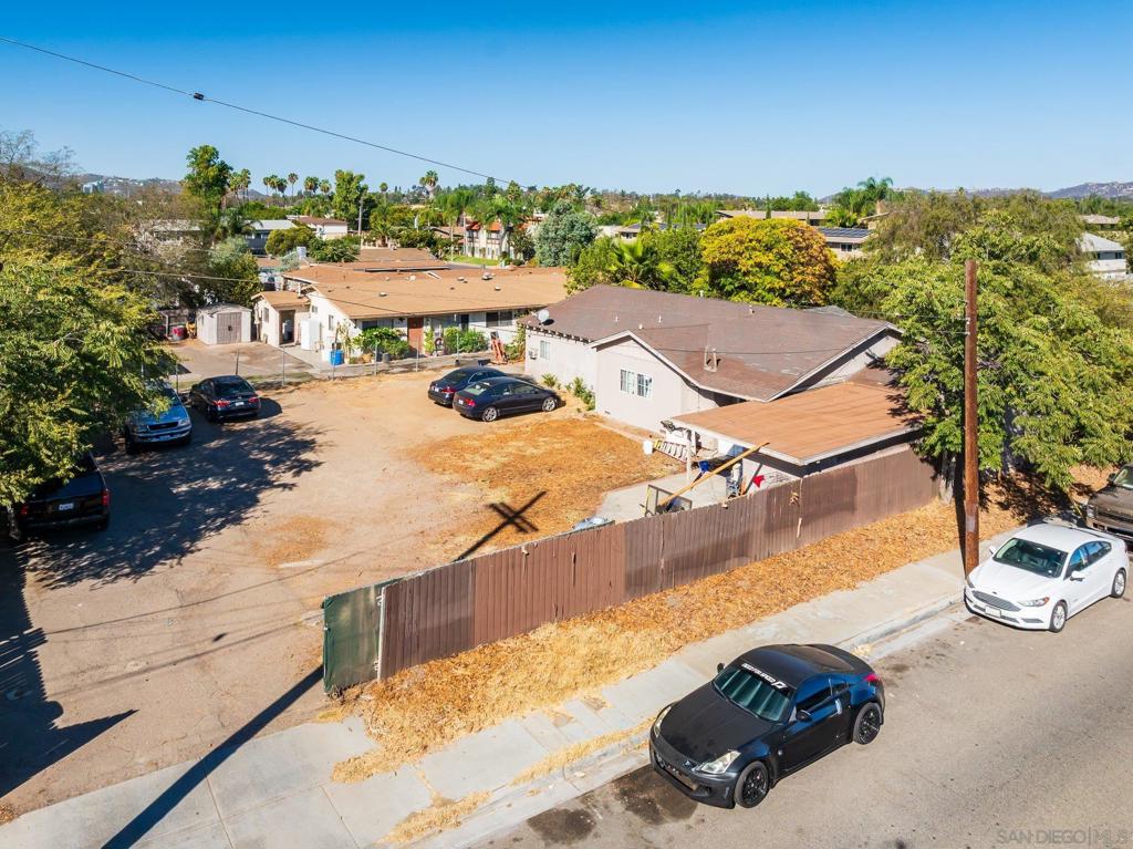 561 E Mission Property Photo 37