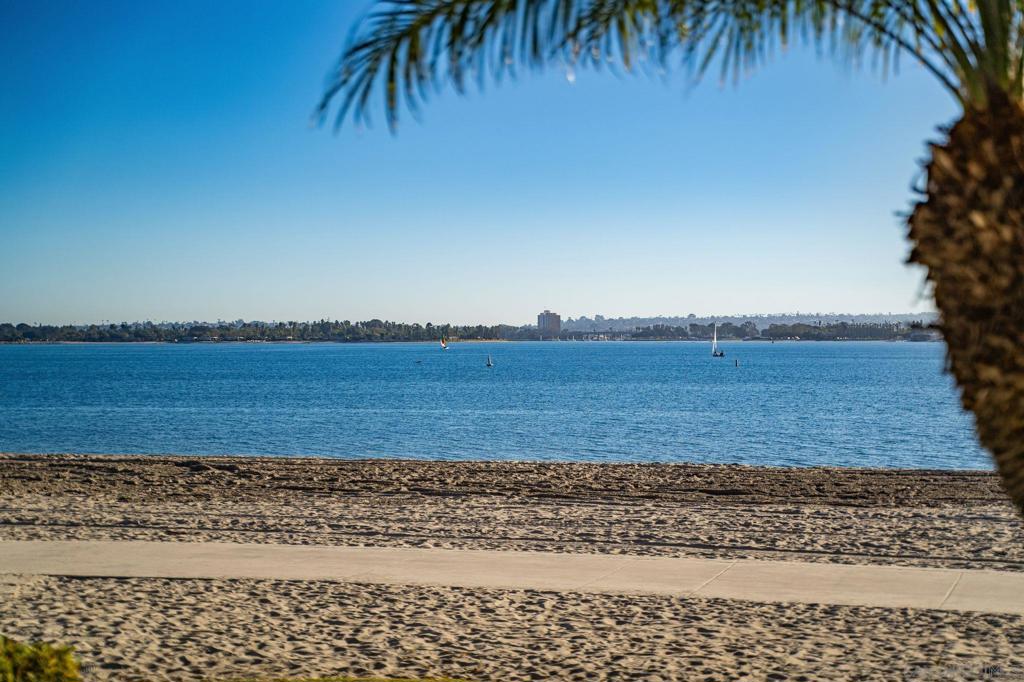1177 Pacific Beach Drive #a Property Photo 14
