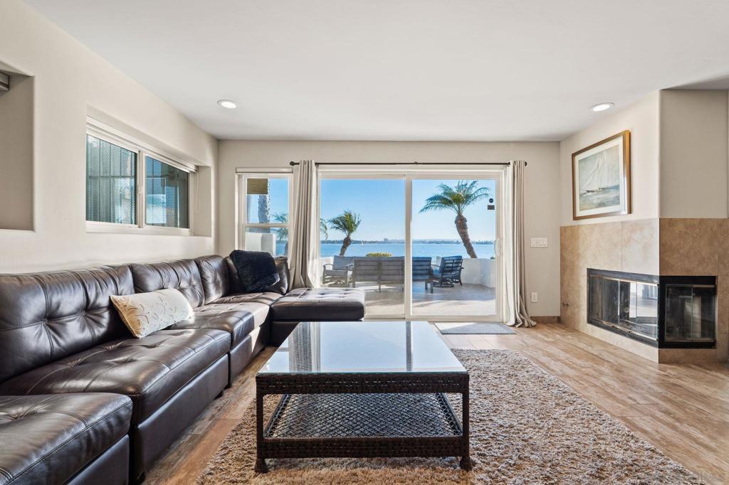 1177 Pacific Beach Drive #a Property Photo 17