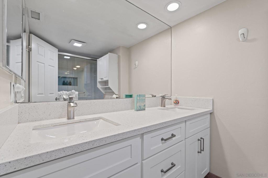 1177 Pacific Beach Drive #a Property Photo 34
