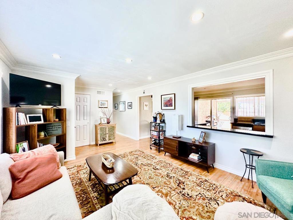 10216 Empress Ave Property Photo 8