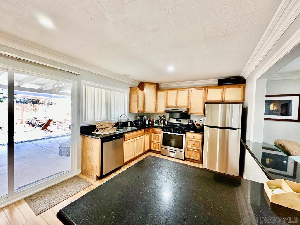 10216 Empress Ave Property Photo 10