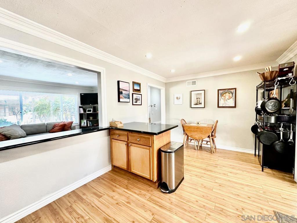 10216 Empress Ave Property Photo 12