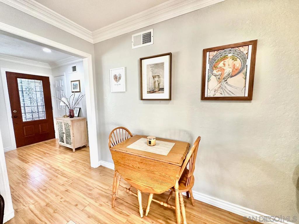 10216 Empress Ave Property Photo 13