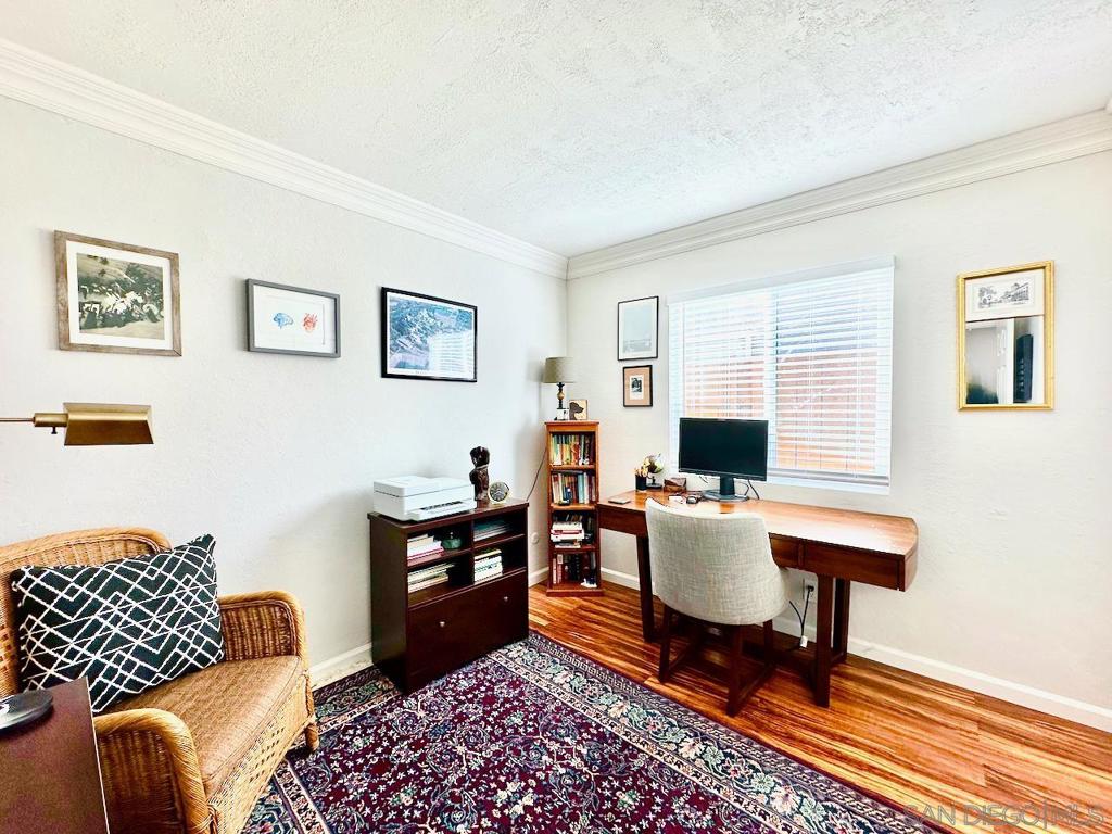 10216 Empress Ave Property Photo 14