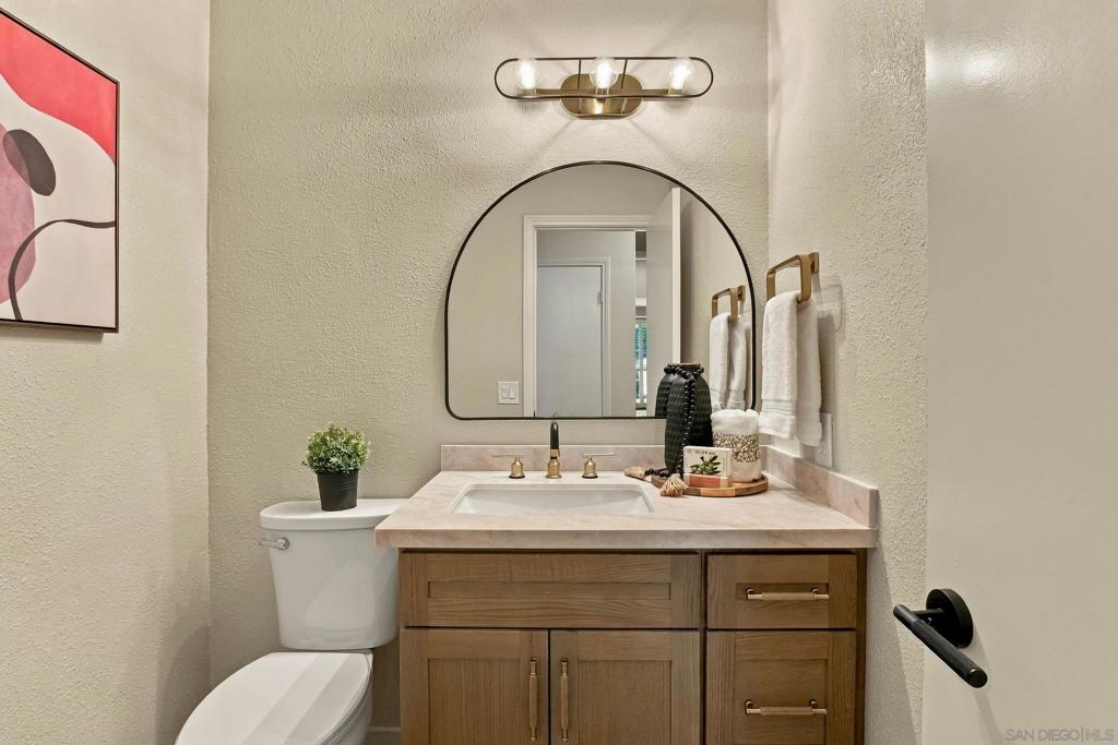 18093 Colonnades Pl Property Photo 21