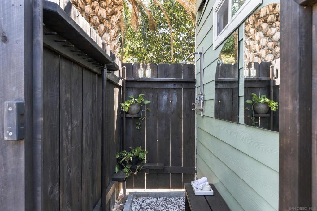 5831 Vale Way Property Photo 30