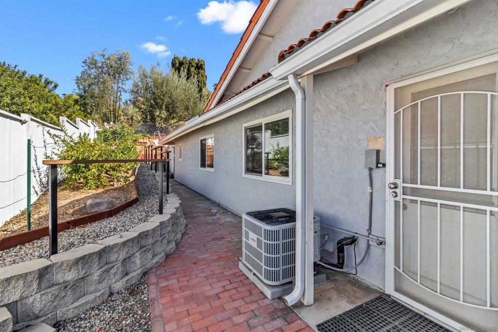 1721 Cono Dr Property Photo 27