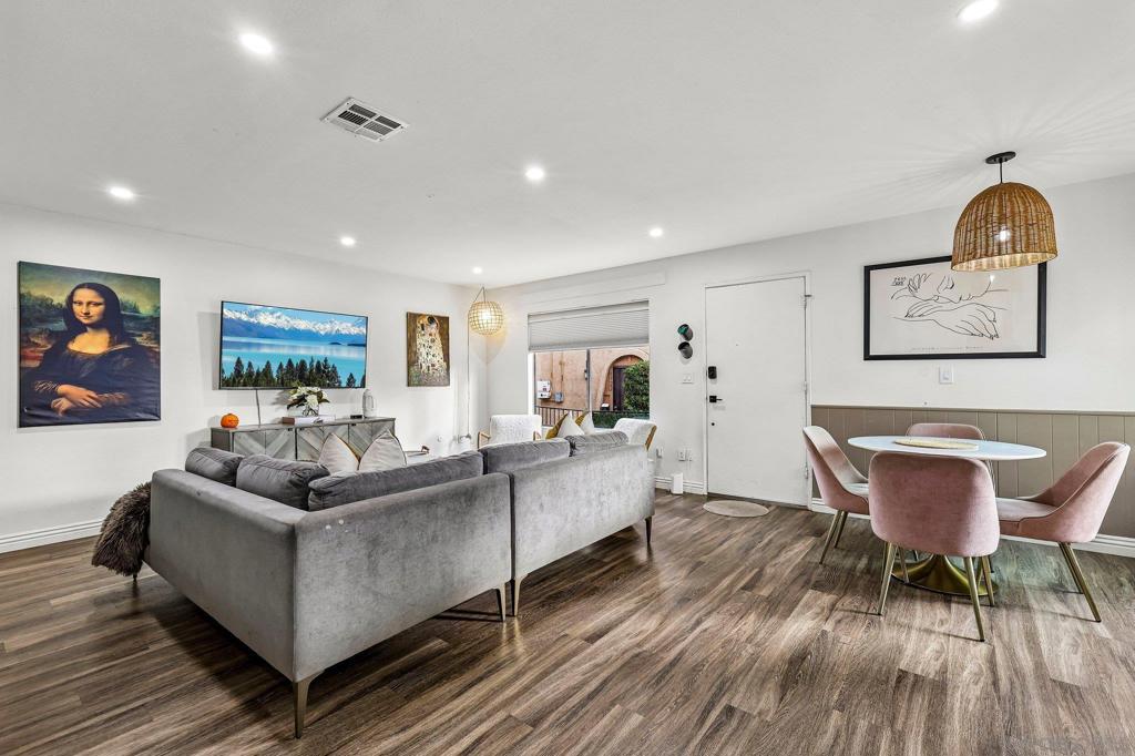 6928 Camphor Property Photo 1