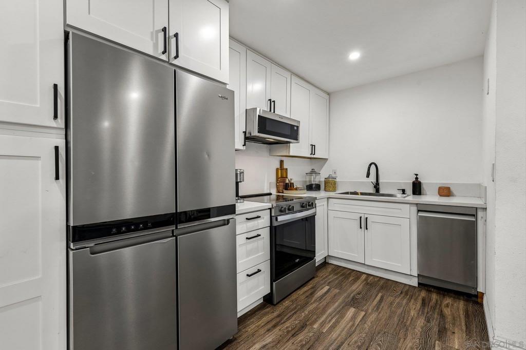 6928 Camphor Property Photo 8