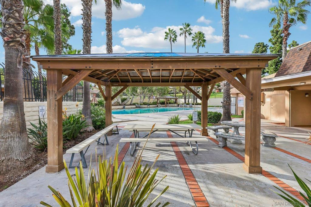 6928 Camphor Property Photo 20