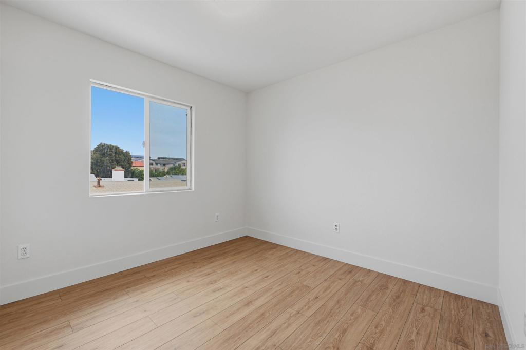 3136 44th Street Property Photo 7